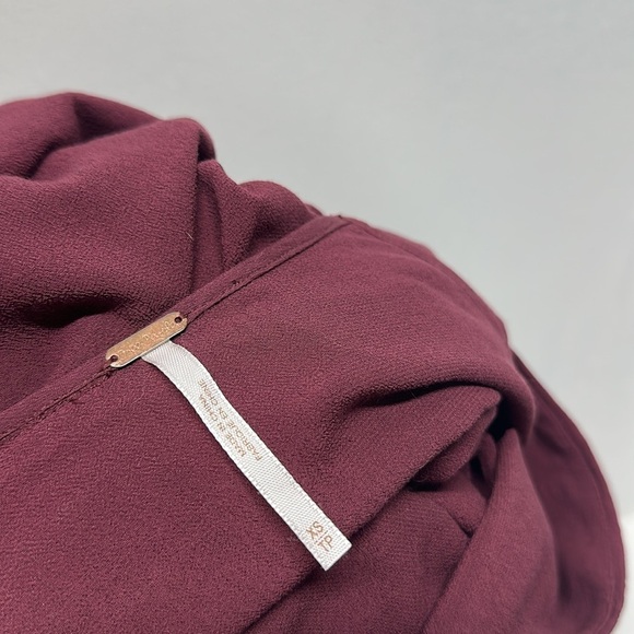 Free People Crop Top Cropped Long Sleeve Blouse V Neck Crepe Boho Maroon Size XS - Picture 8 of 9